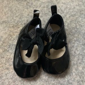 Baby Gap black ballet shoes, size 6-12 months
